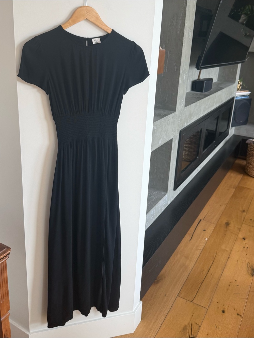 Aritzia black midi dress, XXS - Picture 3 of 14